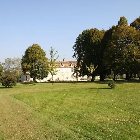 Chateau Manoir De La Leche Touvre