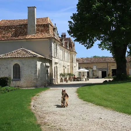 Chateau Manoir De La Leche 住宿加早餐酒店 Touvre