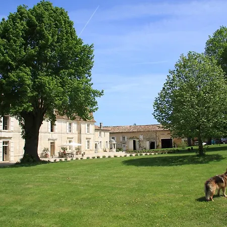 Chateau Manoir De La Leche 住宿加早餐酒店 3*